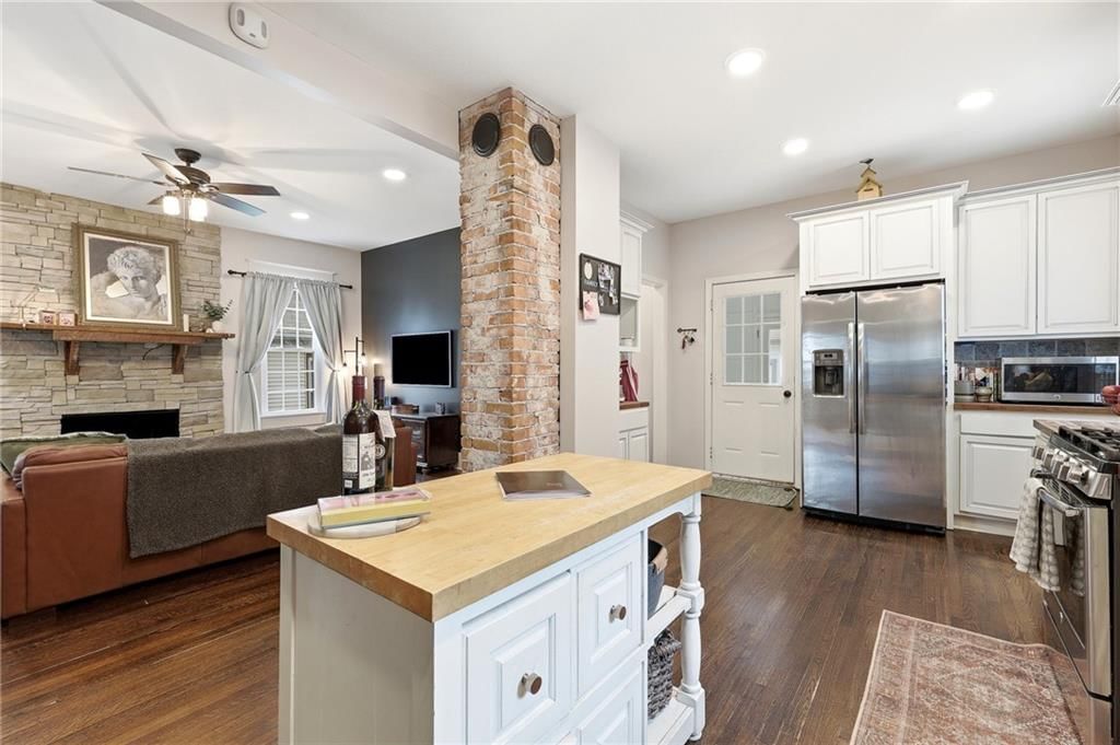 606 E Peoria Street — photo 22