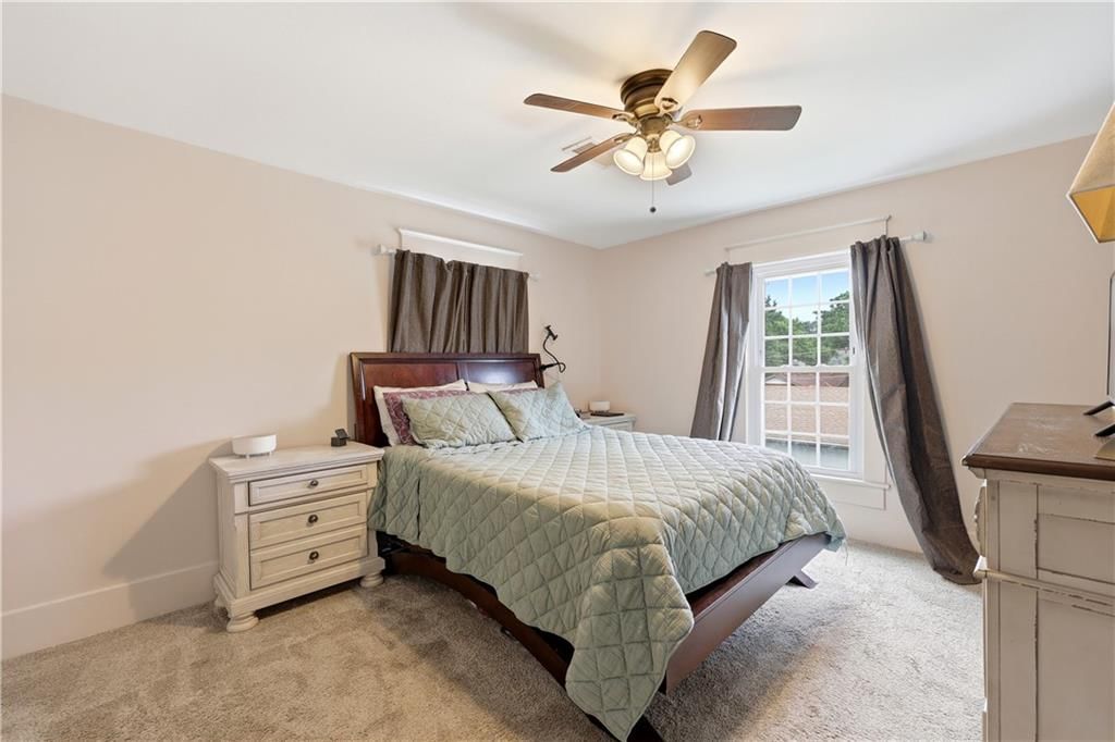 606 E Peoria Street — photo 35
