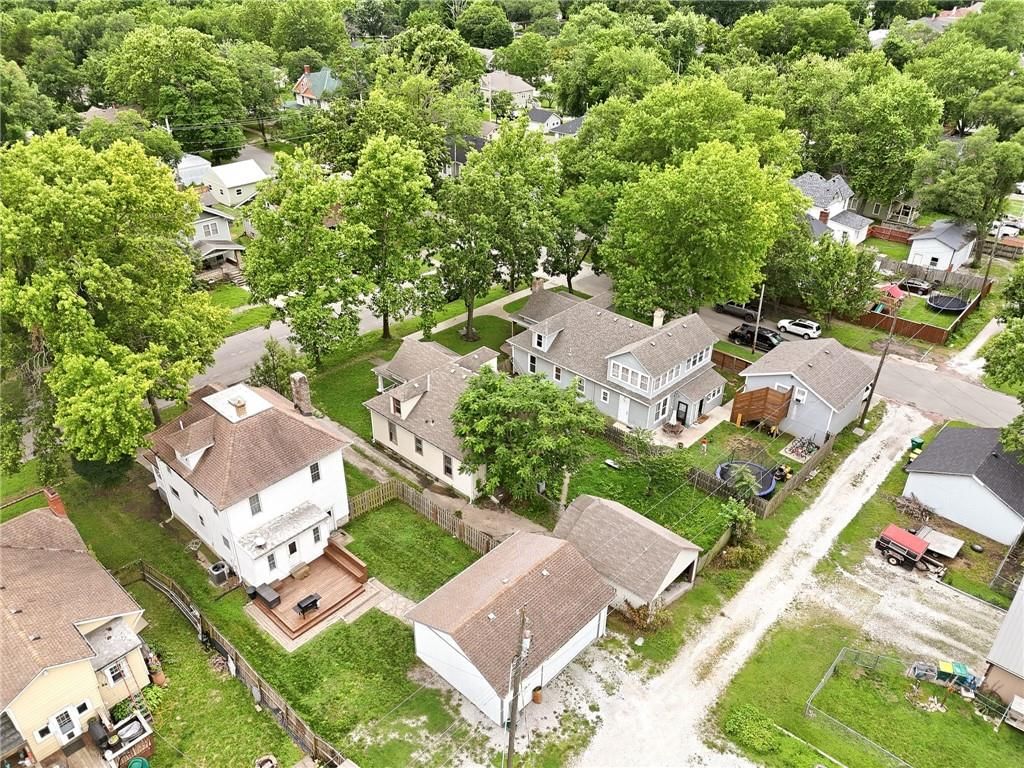 606 E Peoria Street — photo 49