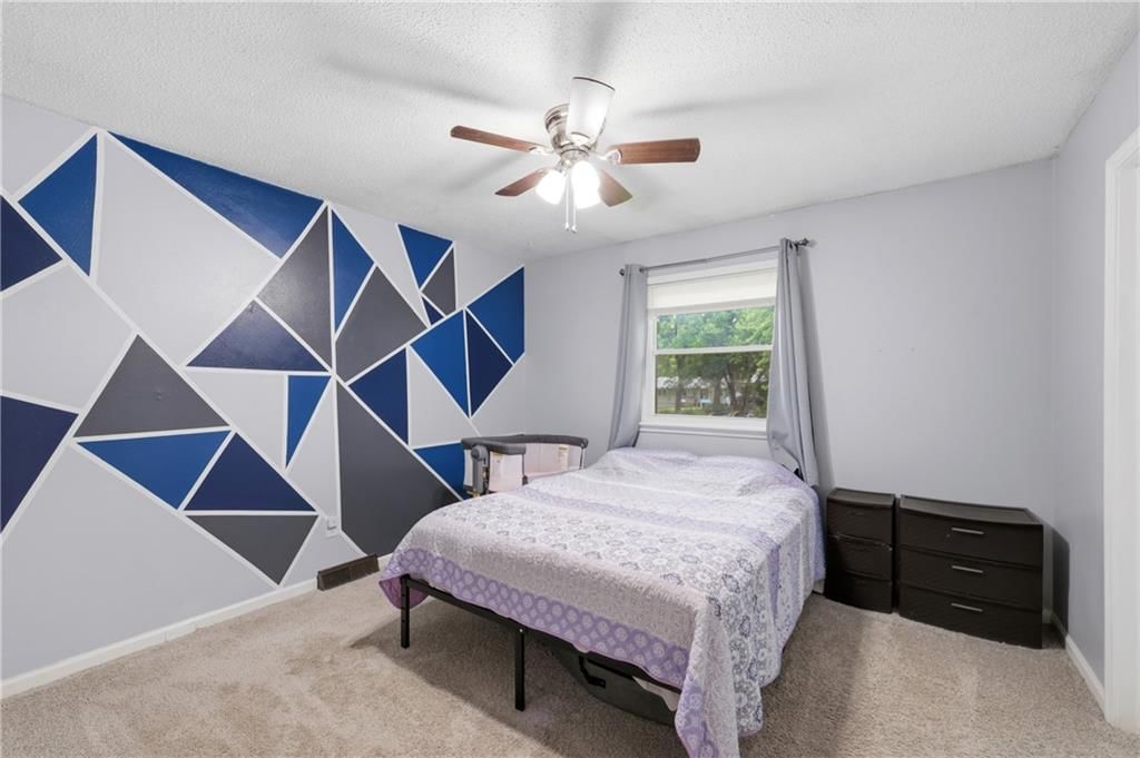 916 NW Berkshire Drive — photo 11