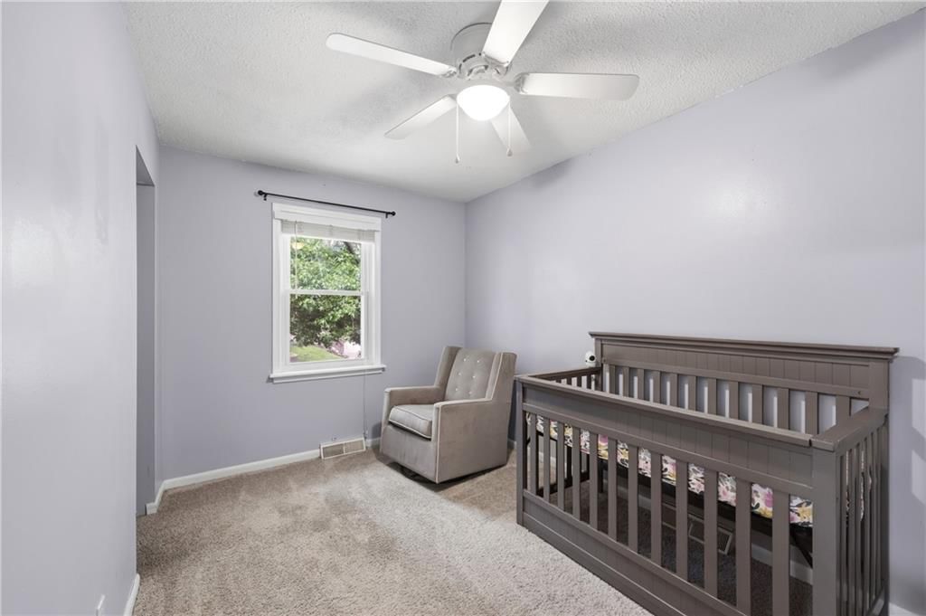 916 NW Berkshire Drive — photo 12