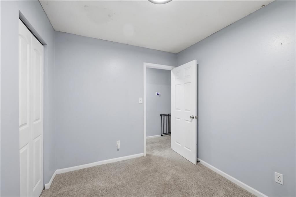 916 NW Berkshire Drive — photo 14