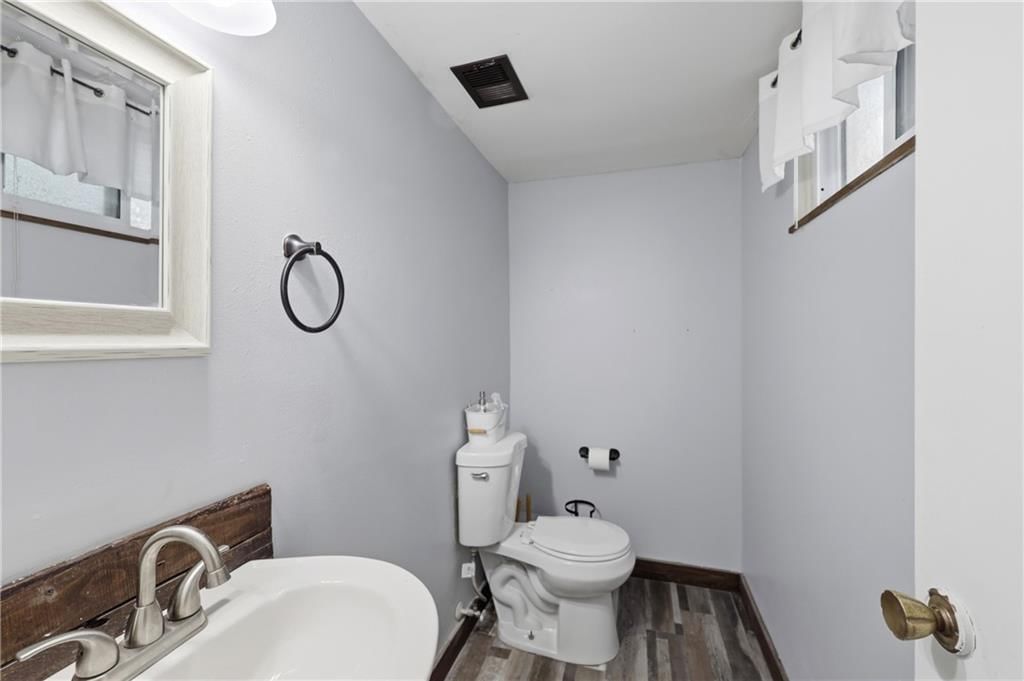 916 NW Berkshire Drive — photo 19