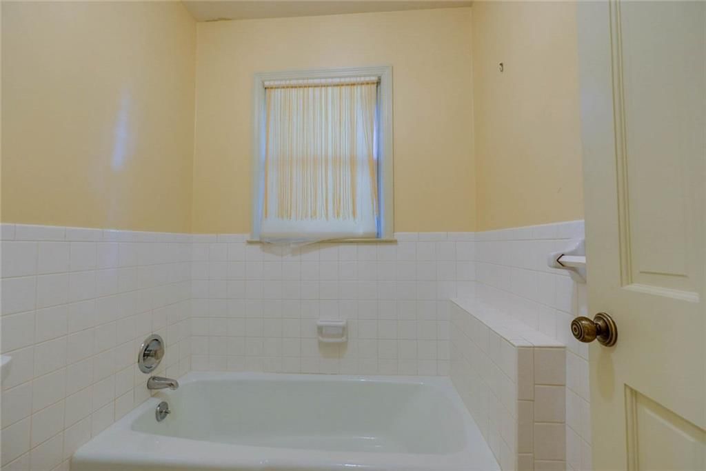 4329 S Dover Avenue — photo 18