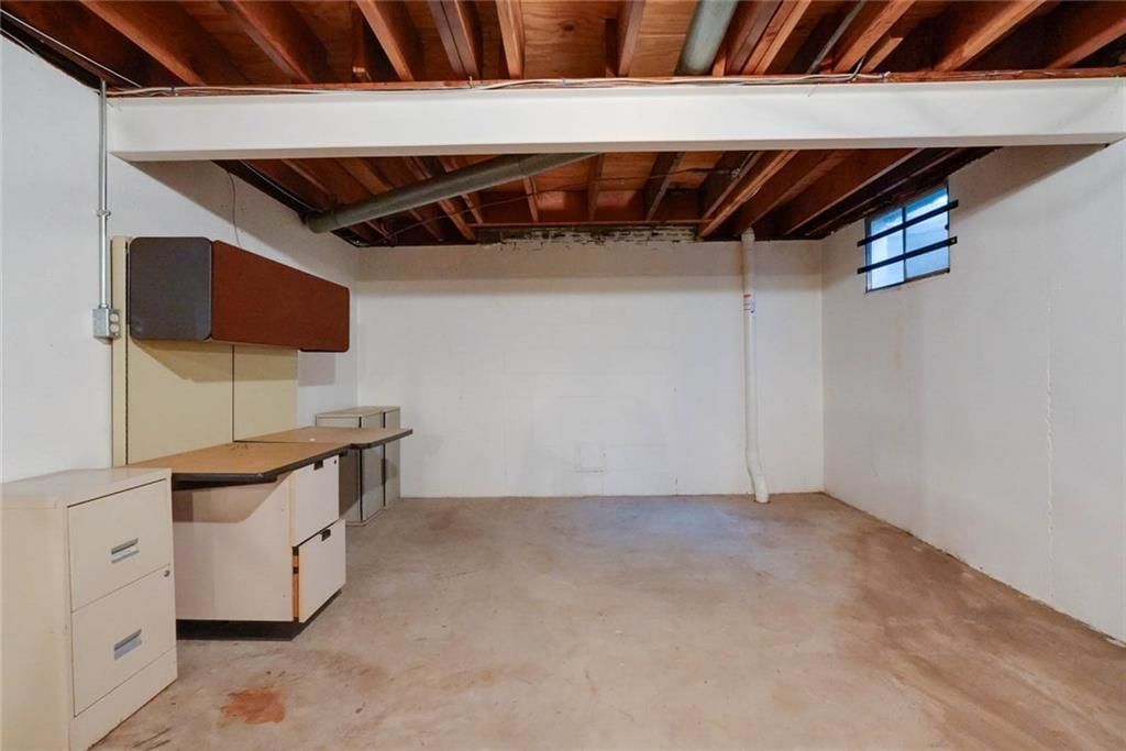 4329 S Dover Avenue — photo 32