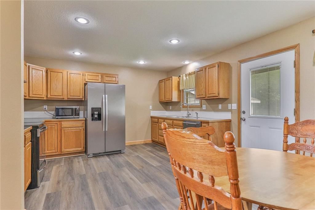 1003 S Ridgeway Street — photo 5