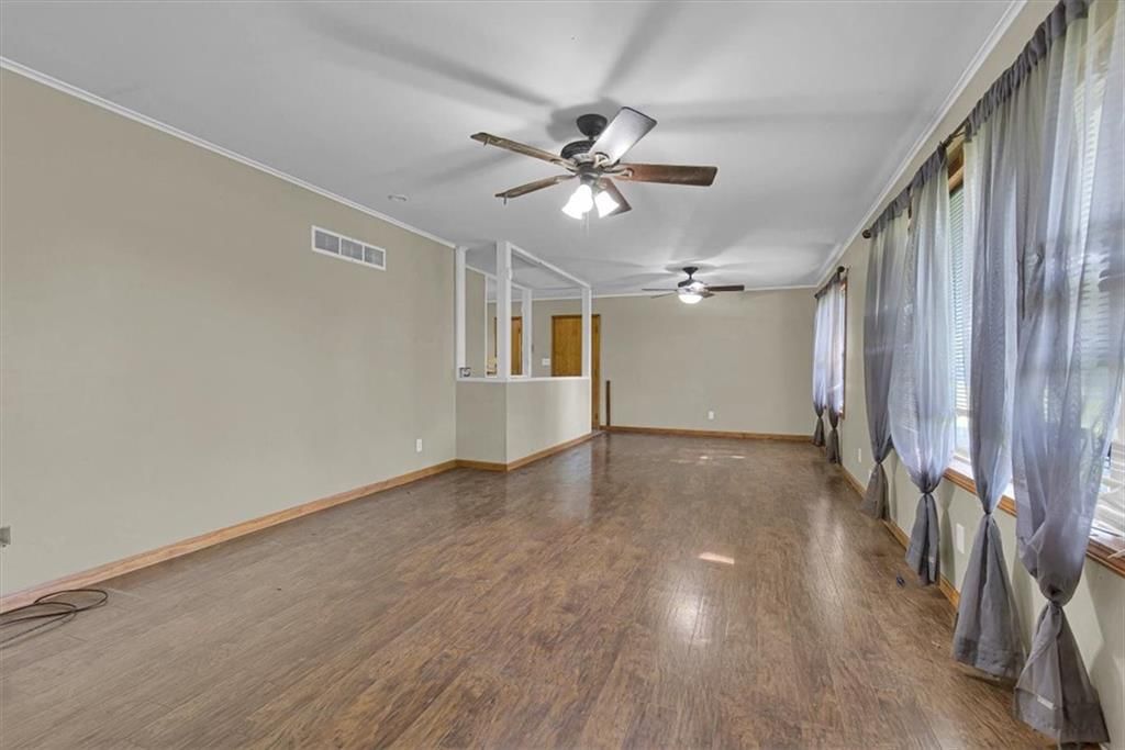 535 Wallace Street — photo 8