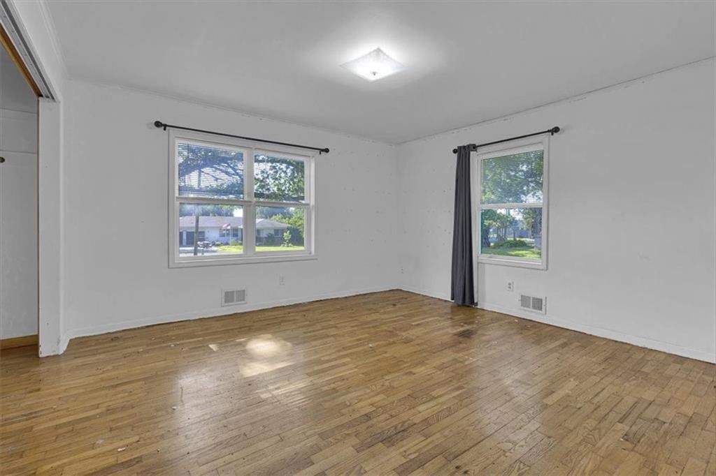 535 Wallace Street — photo 16
