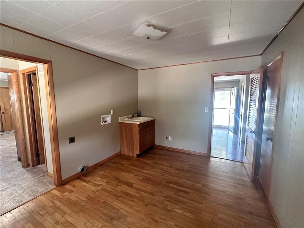 535 Wallace Street — photo 23