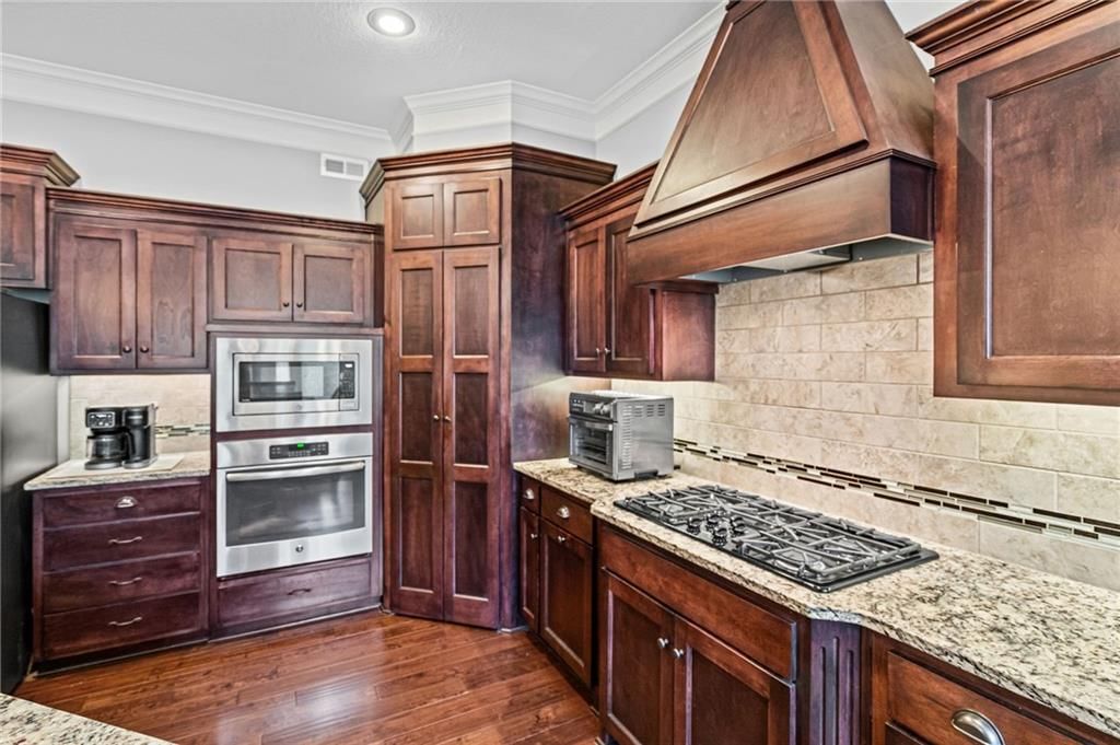 8425 Brunswick Street — photo 10