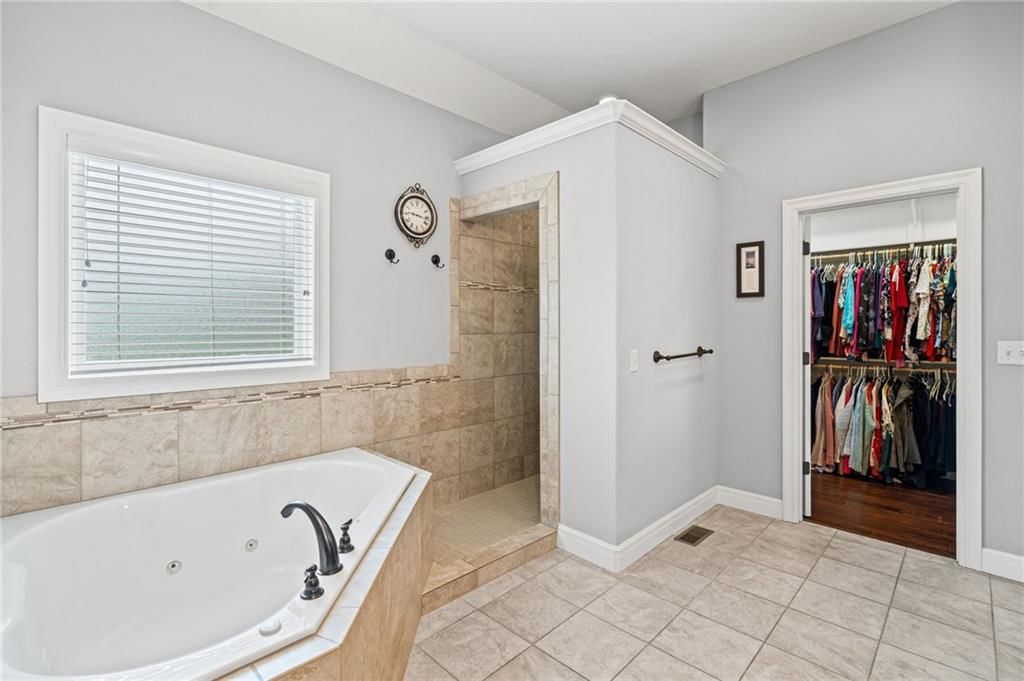 8425 Brunswick Street — photo 22