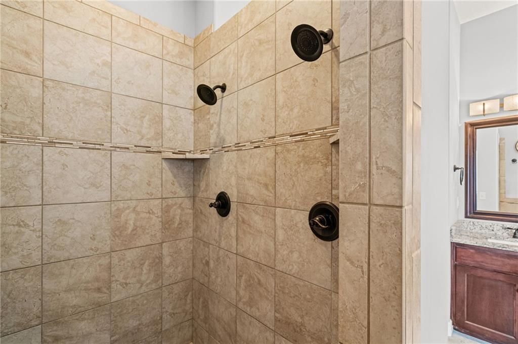 8425 Brunswick Street — photo 23
