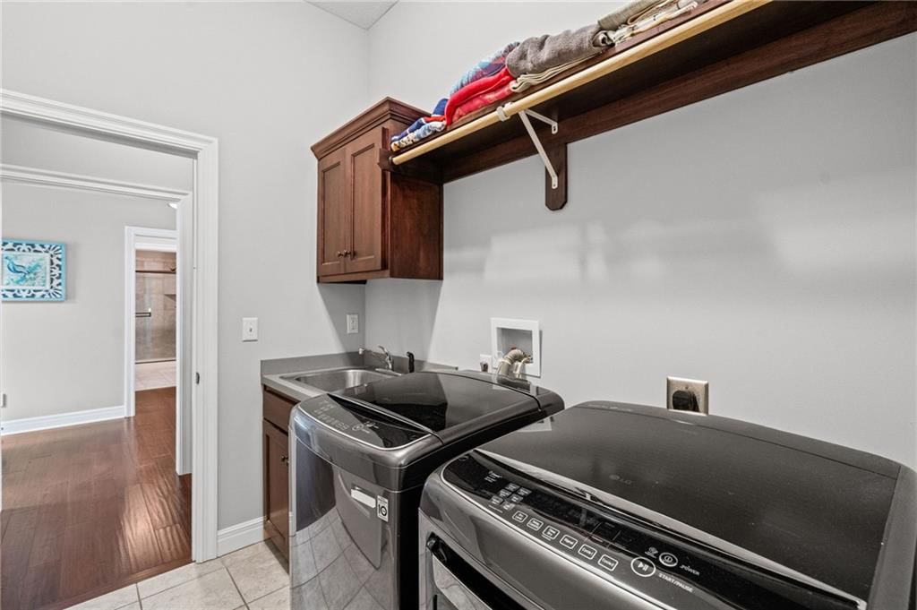 8425 Brunswick Street — photo 28