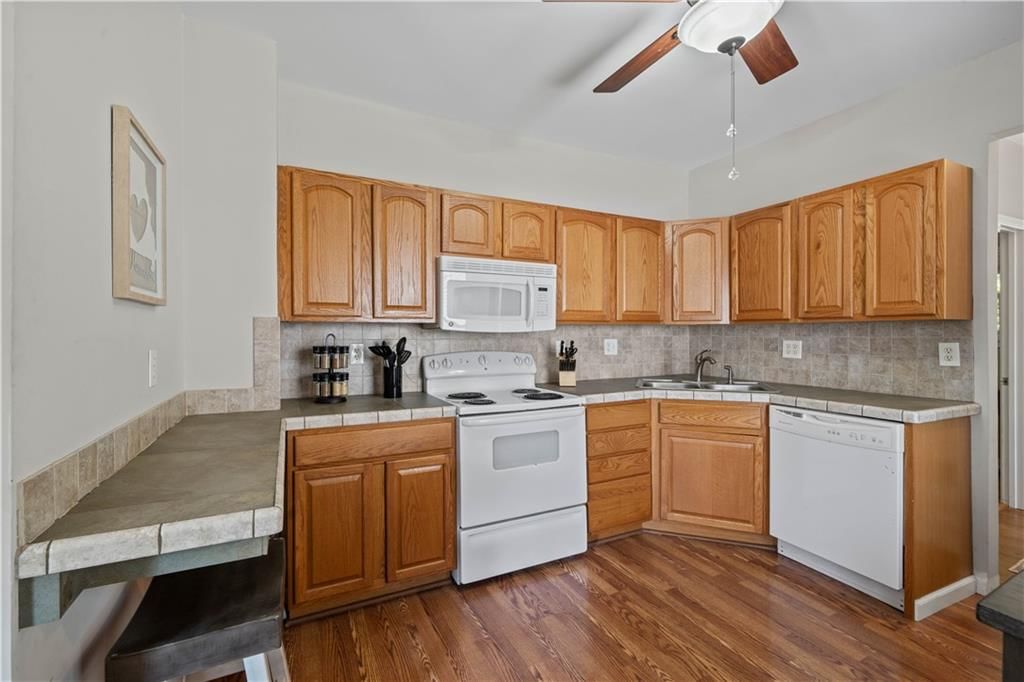 4409 Bell Street — photo 14