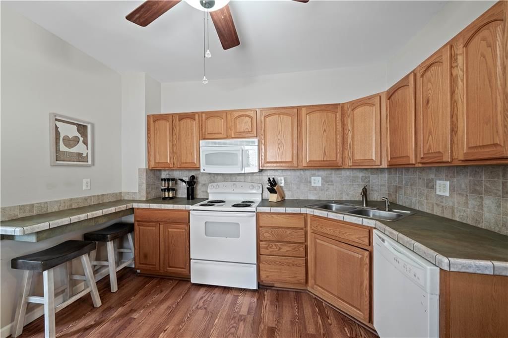 4409 Bell Street — photo 15