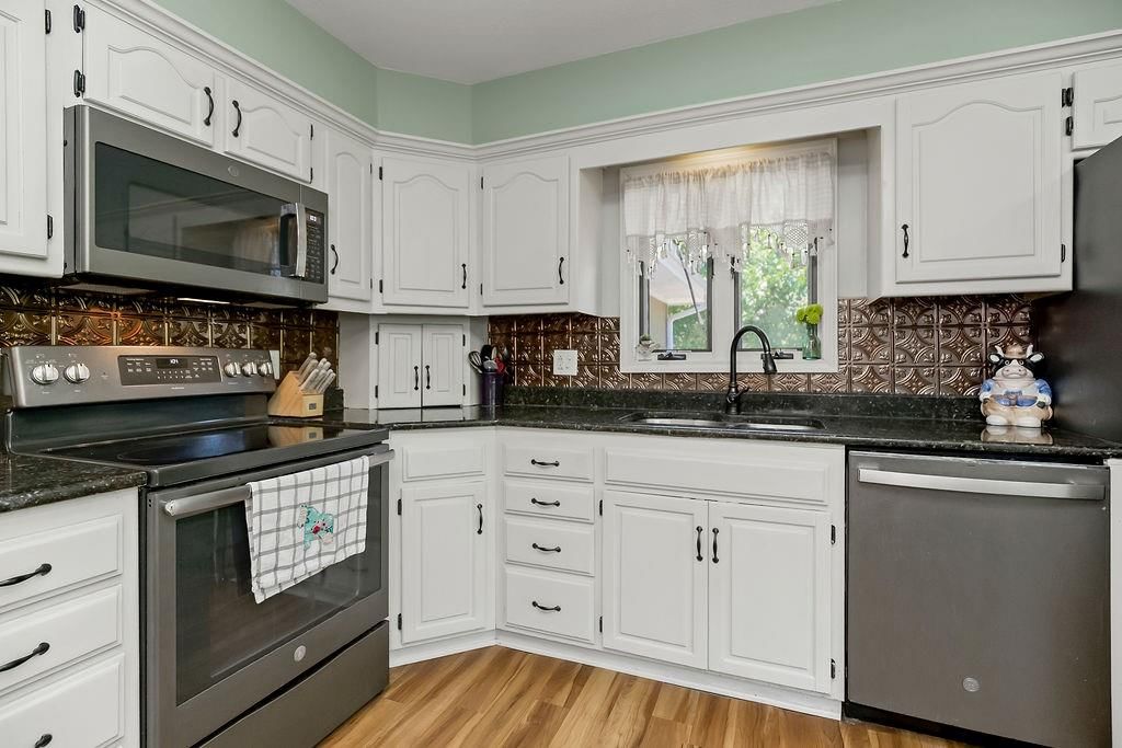 4900 NE 72nd Street — photo 11