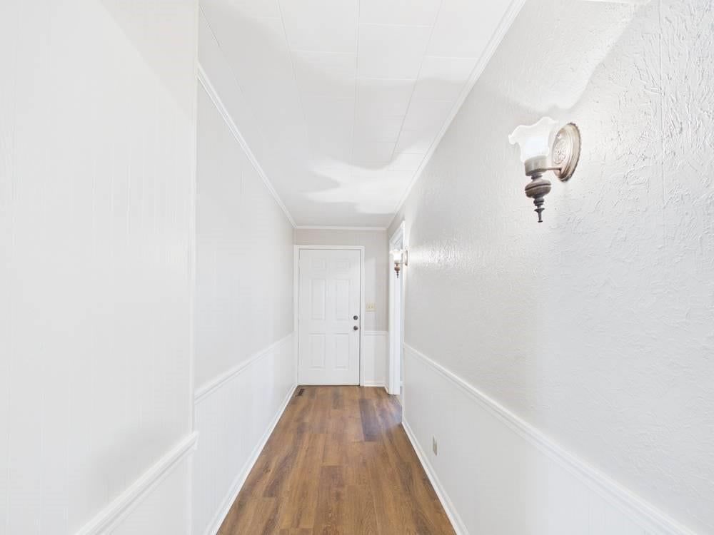 604 S Clark Street — photo 10
