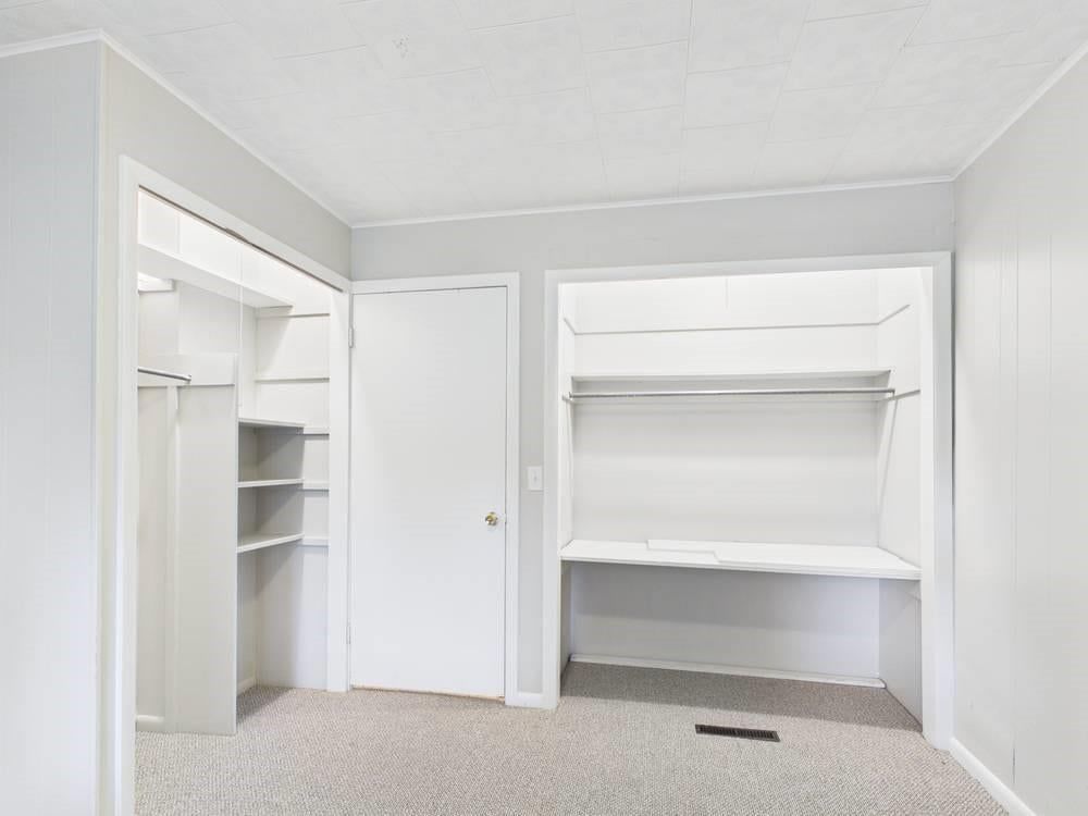 604 S Clark Street — photo 15