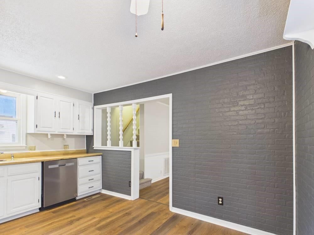 604 S Clark Street — photo 18