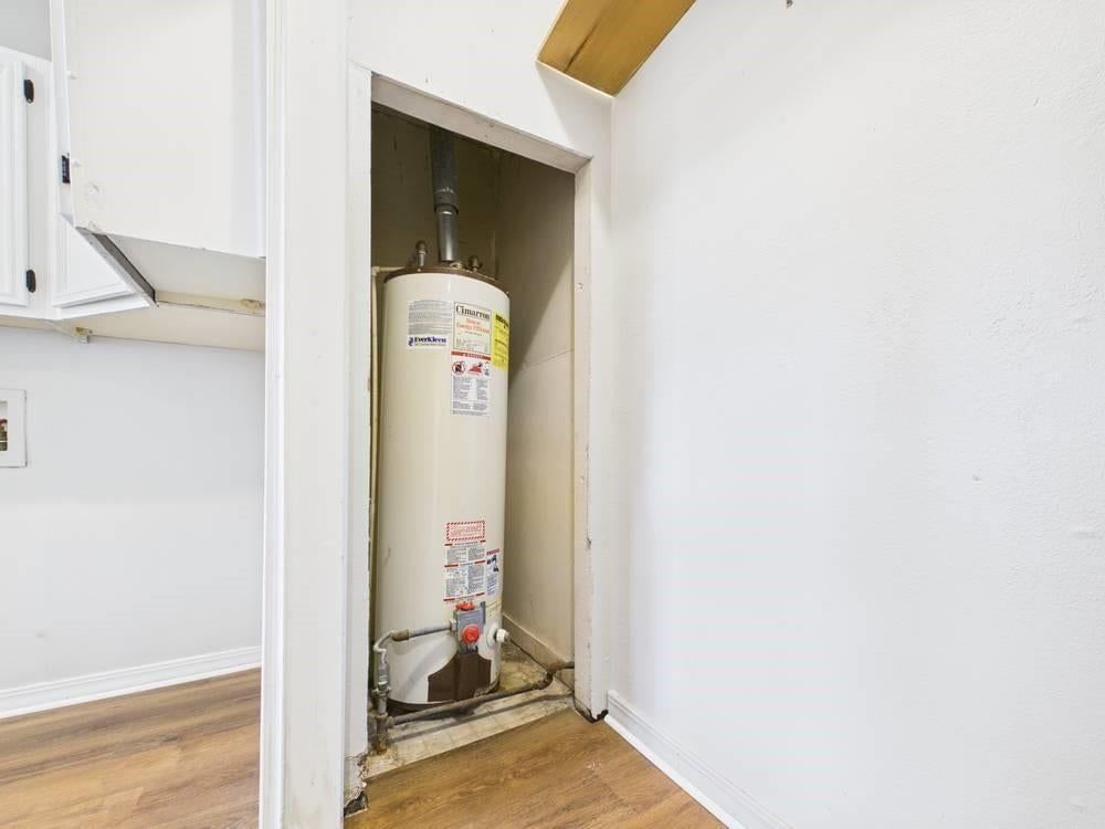 604 S Clark Street — photo 23