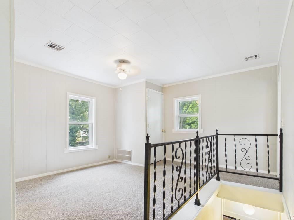 604 S Clark Street — photo 27