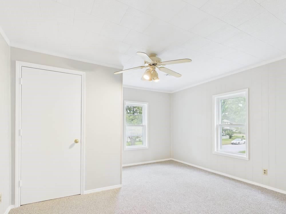 604 S Clark Street — photo 33