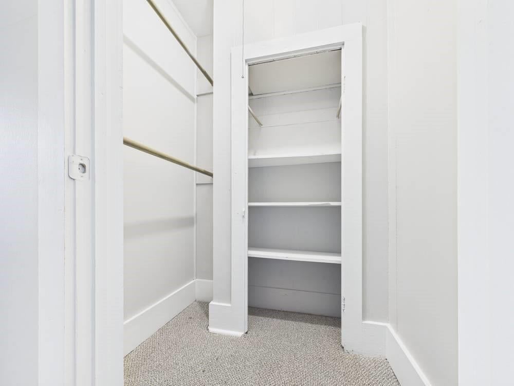 604 S Clark Street — photo 36