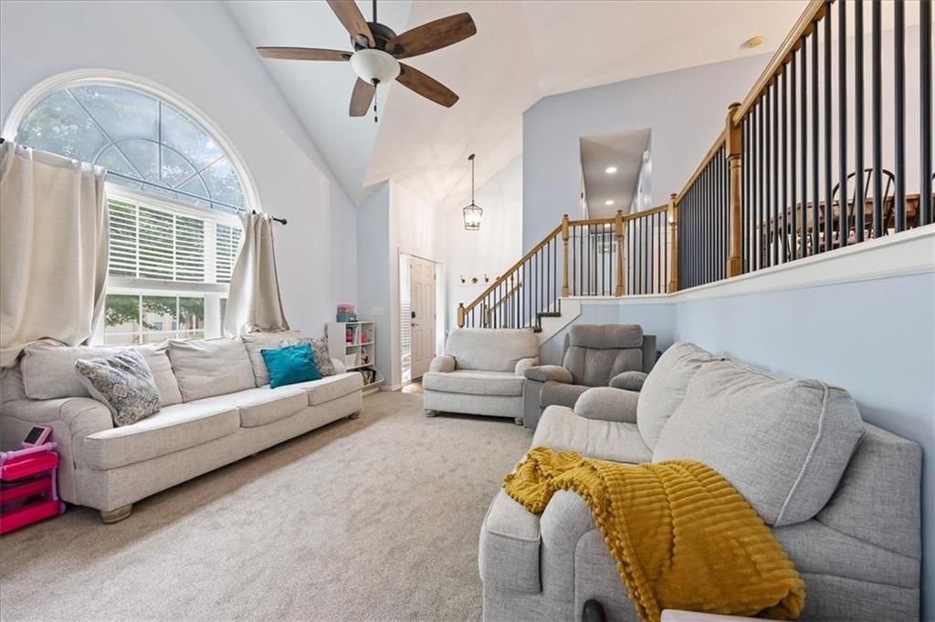 901 Colonial Drive — photo 4