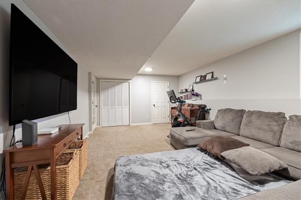 901 Colonial Drive — photo 18
