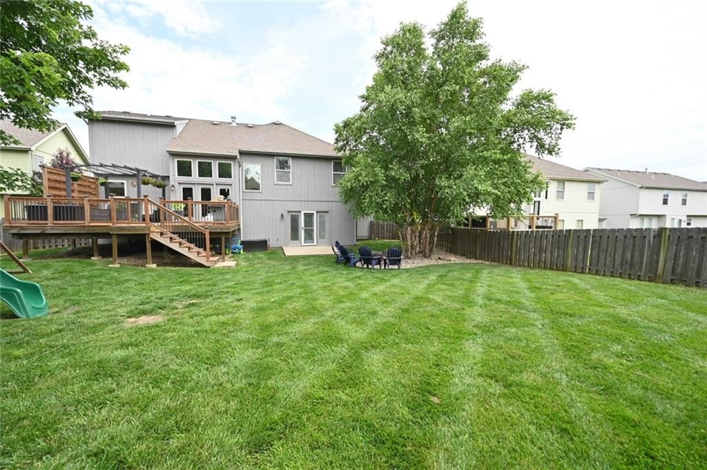 10004 N Donnelly Avenue — photo 41