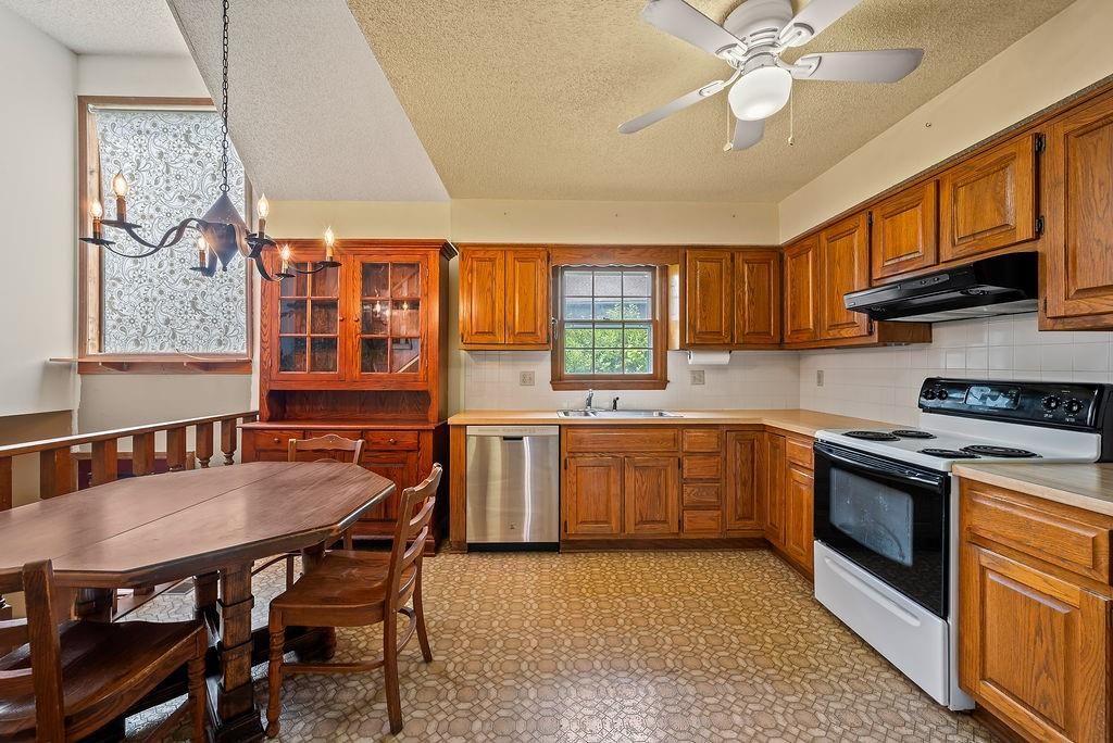 9213 W 117th Terrace — photo 5