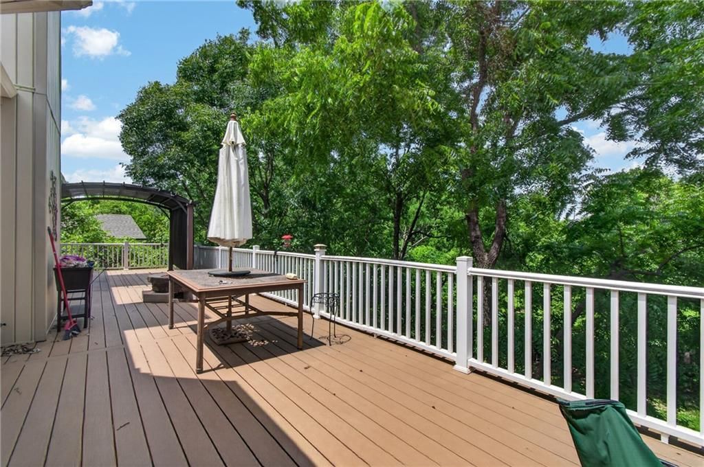 10402 NW River Hills Drive — photo 16