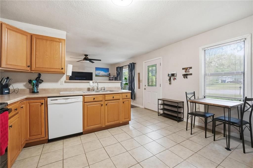 1801 Maple Lane — photo 4