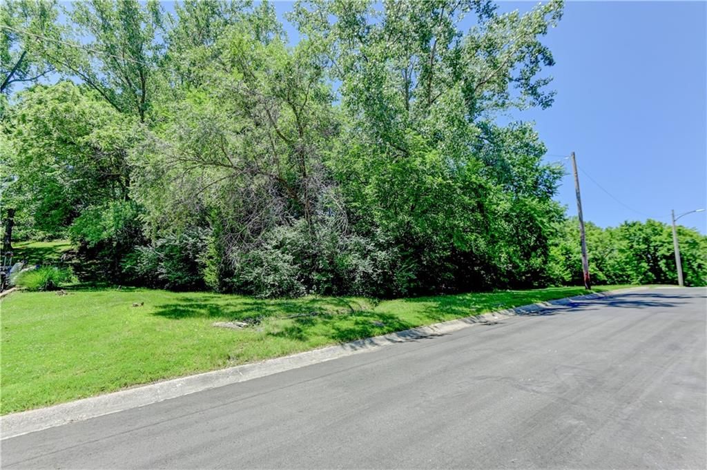 11511 Ridge Drive — photo 2