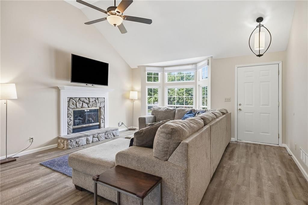 14709 Goodman Street — photo 4
