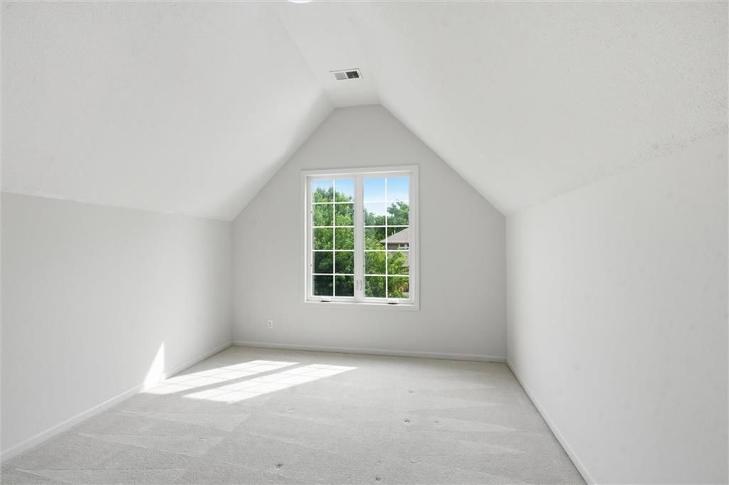 10903 W 163rd Terrace — photo 27