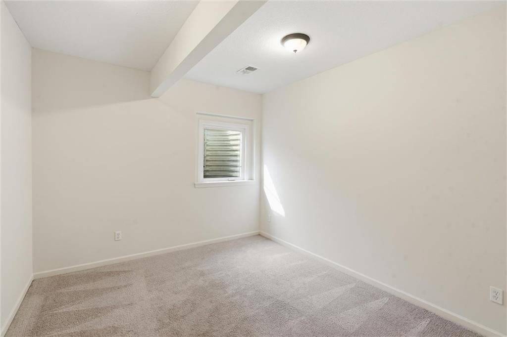 10903 W 163rd Terrace — photo 35