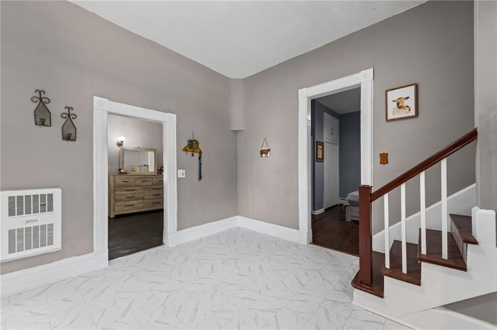128 E Brown Street — photo 16