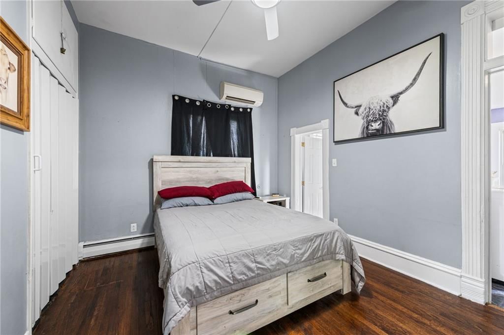 128 E Brown Street — photo 17