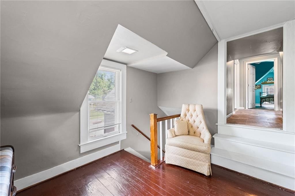 128 E Brown Street — photo 22