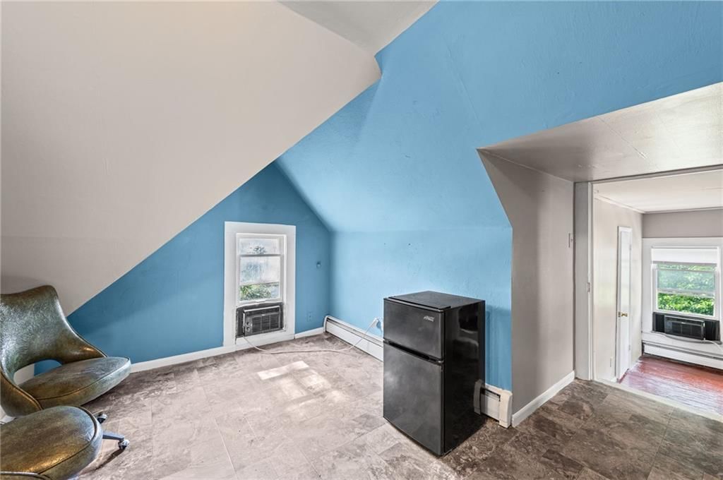 128 E Brown Street — photo 25