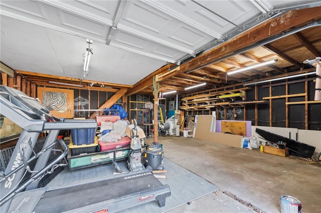 128 E Brown Street — photo 27