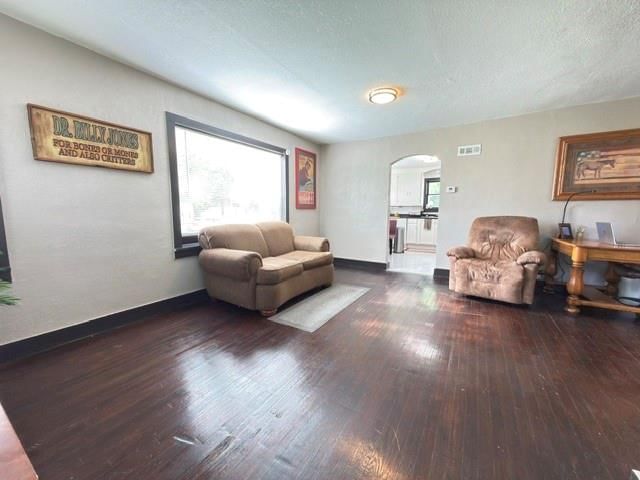 1300 E Park Avenue — photo 4