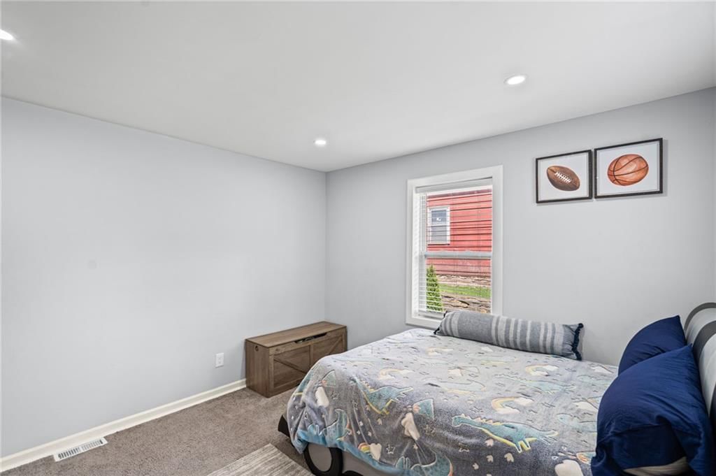 4317 Troup Avenue — photo 12