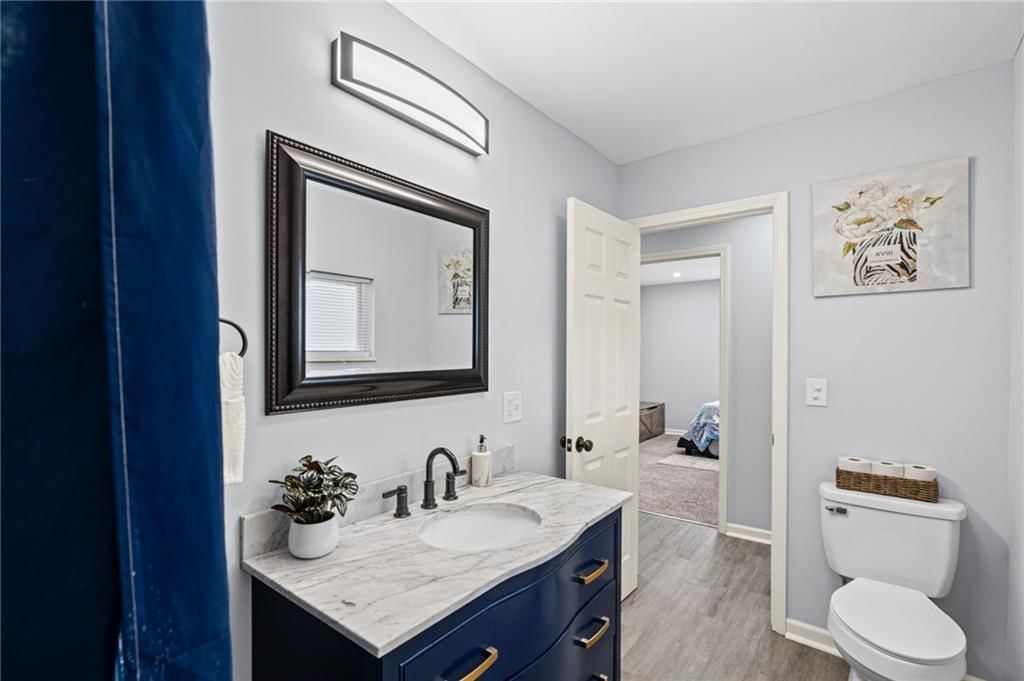 4317 Troup Avenue — photo 15