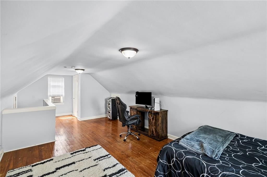 4317 Troup Avenue — photo 20