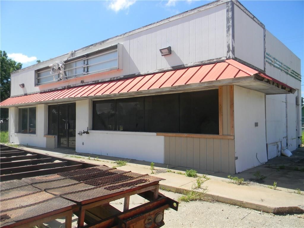 201 W Mary Street — photo 1