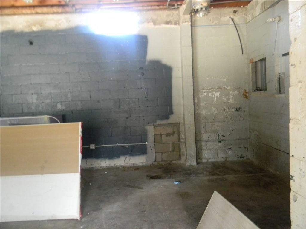 201 W Mary Street — photo 14