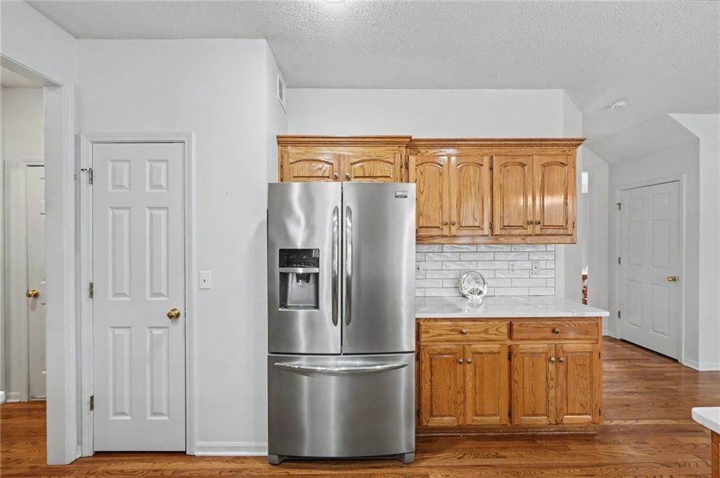 5910 W 154th Street — photo 19