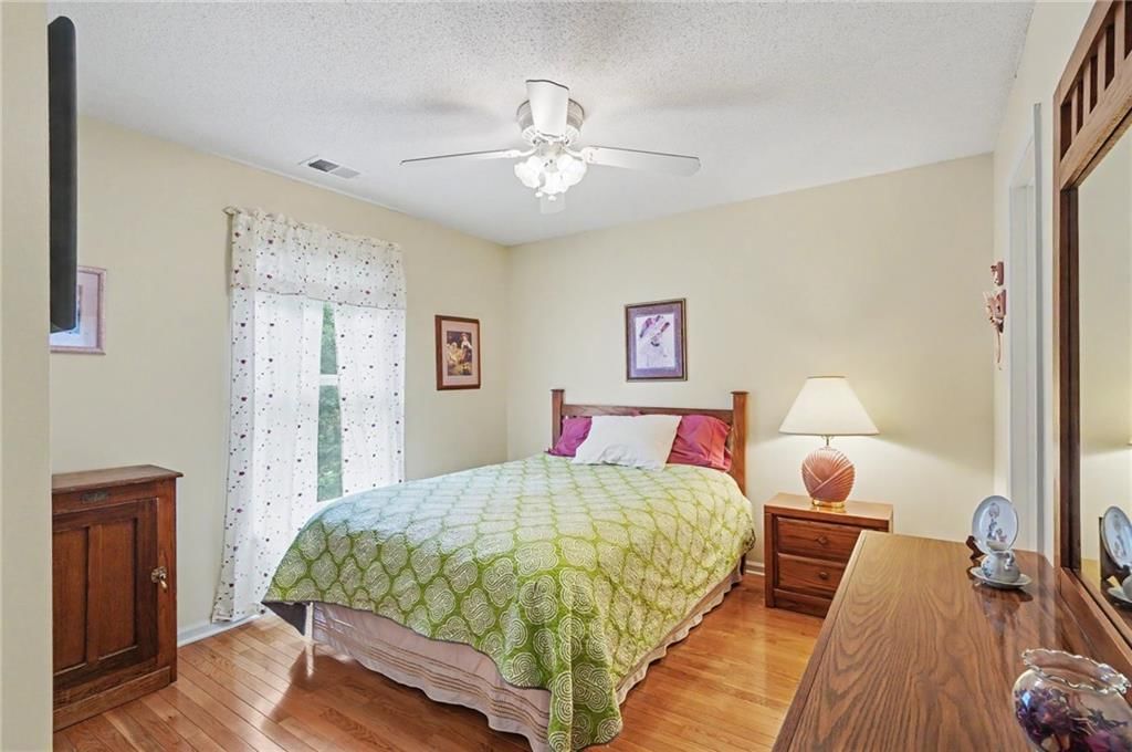 5910 W 154th Street — photo 32